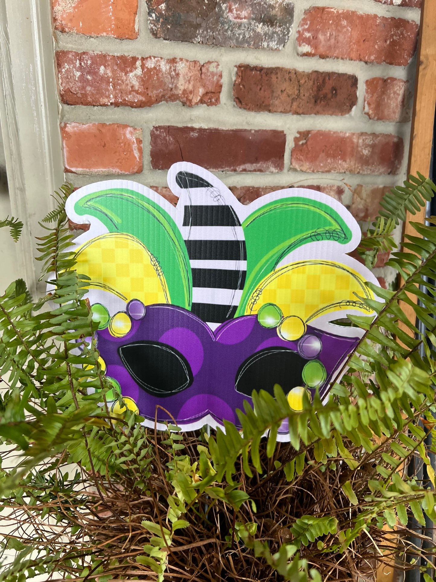 Mask Pot Stake